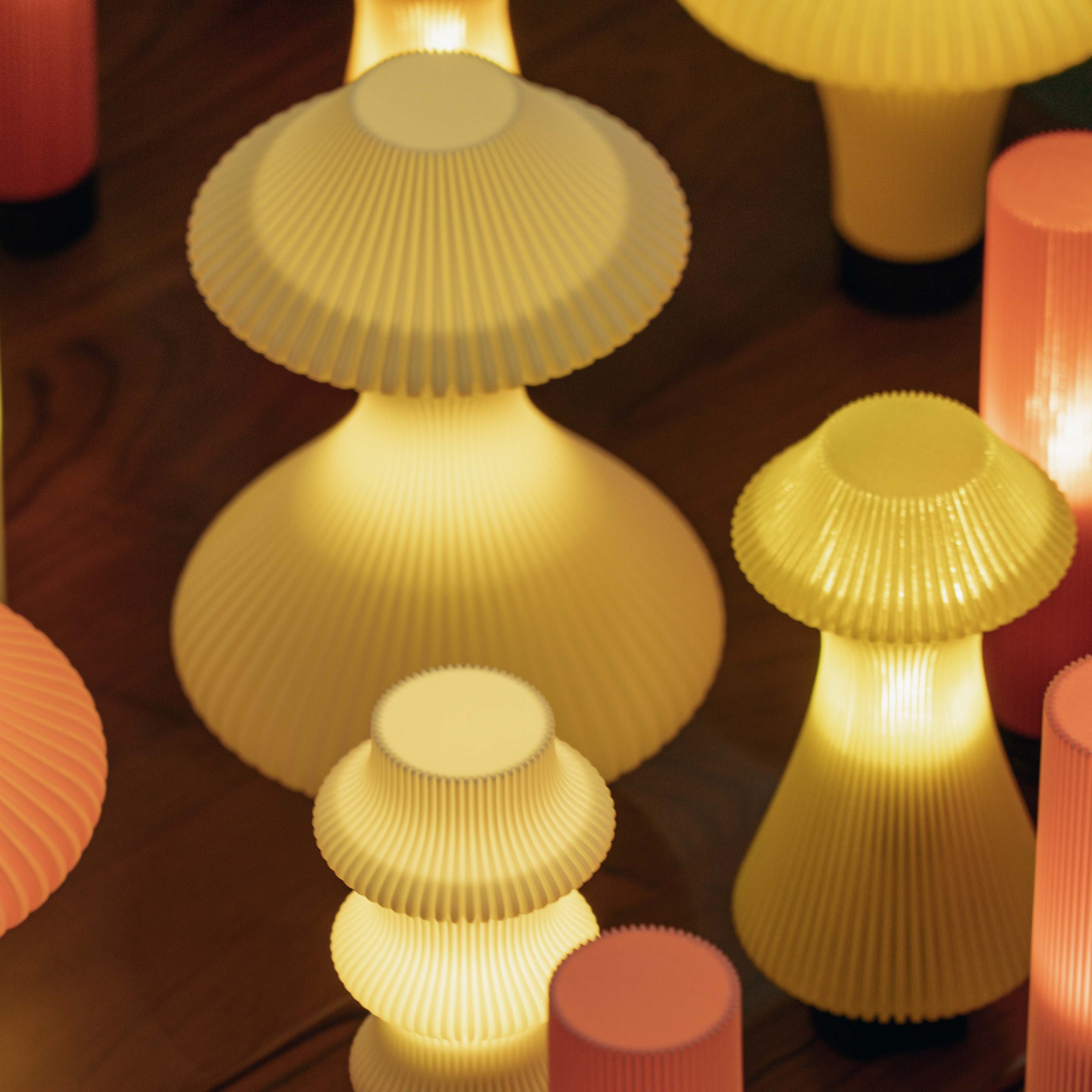 Volara Max - Portable Table Lamp