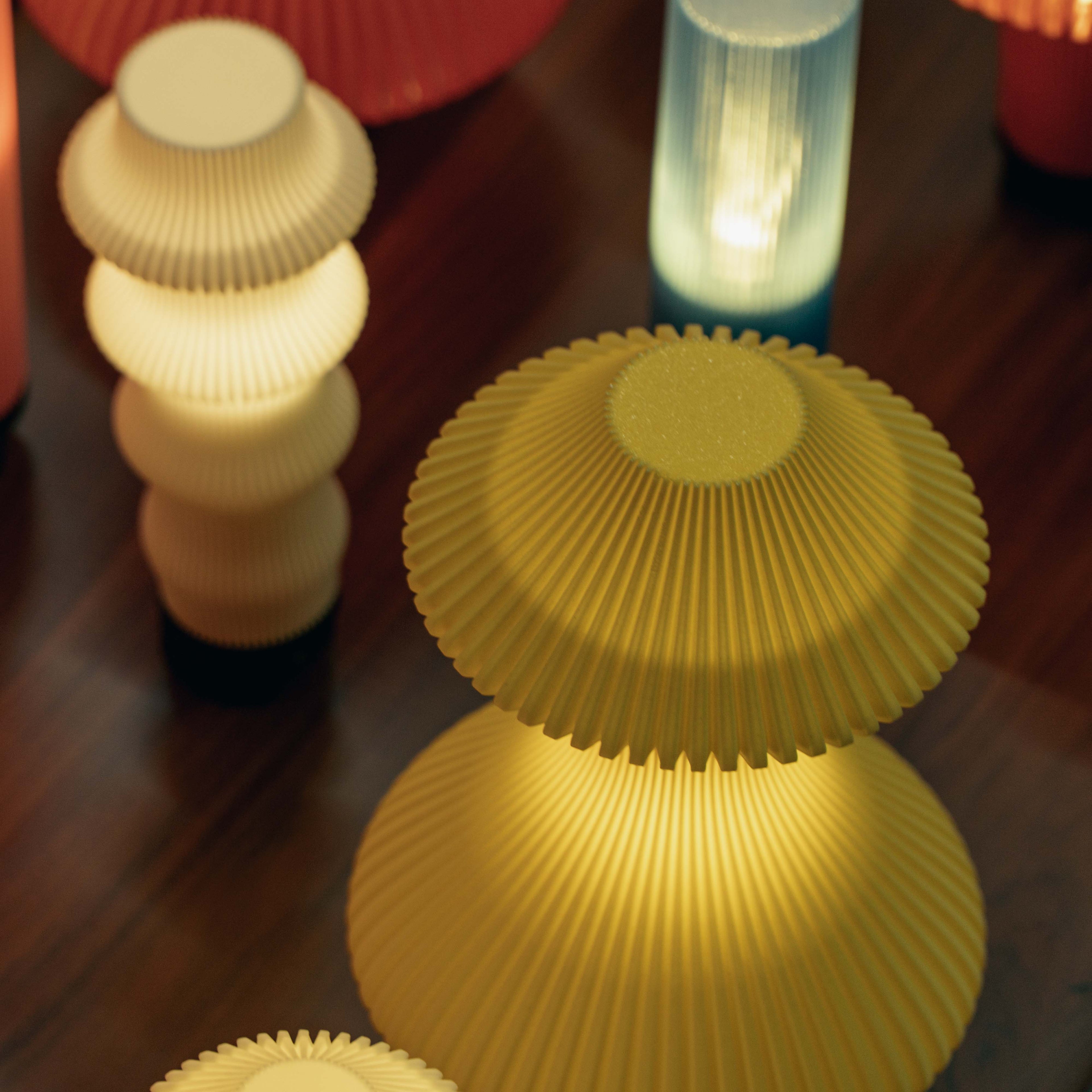 Volara Max - Portable Table Lamp