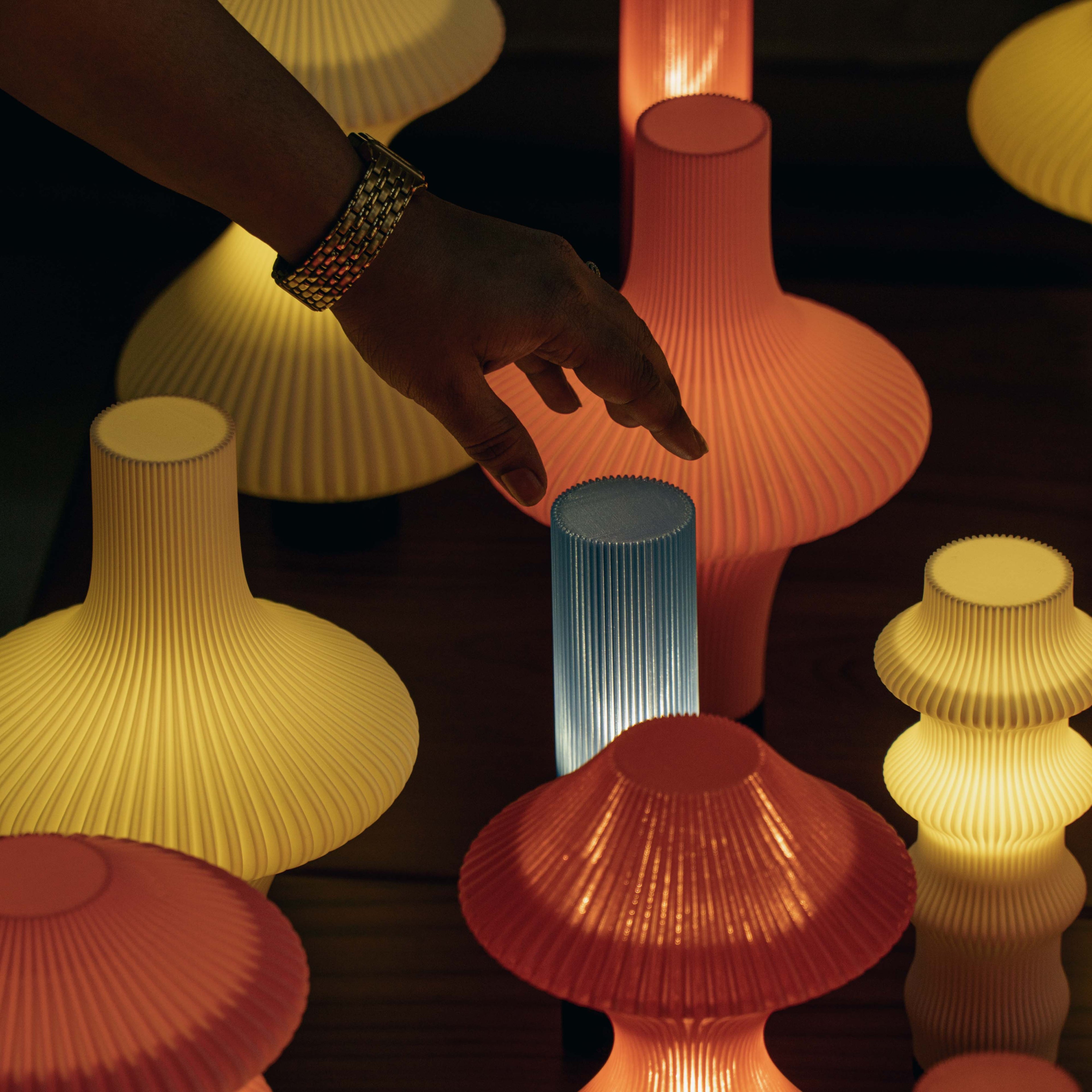 Tratto - Portable Table Lamp