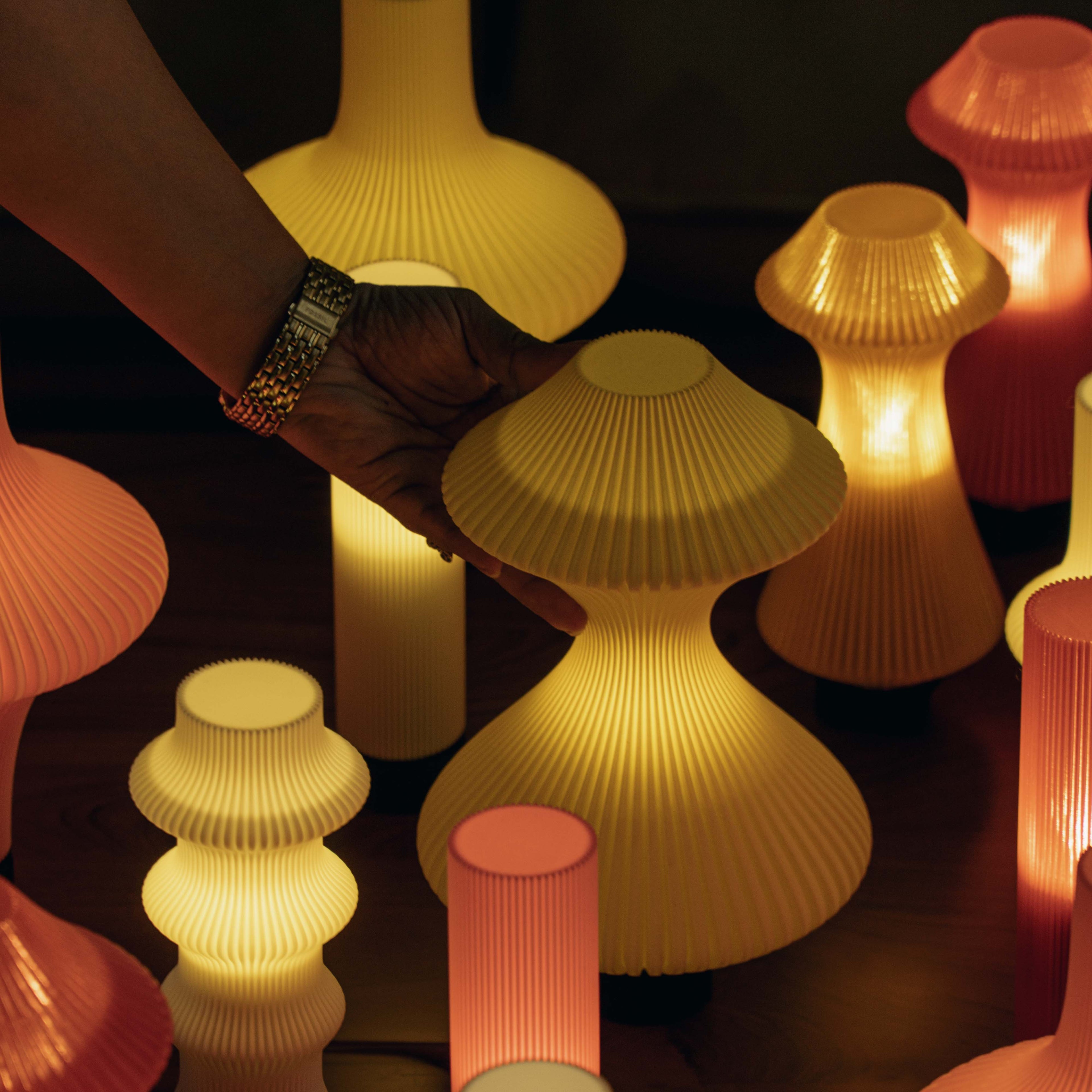 Volara Max - Portable Table Lamp