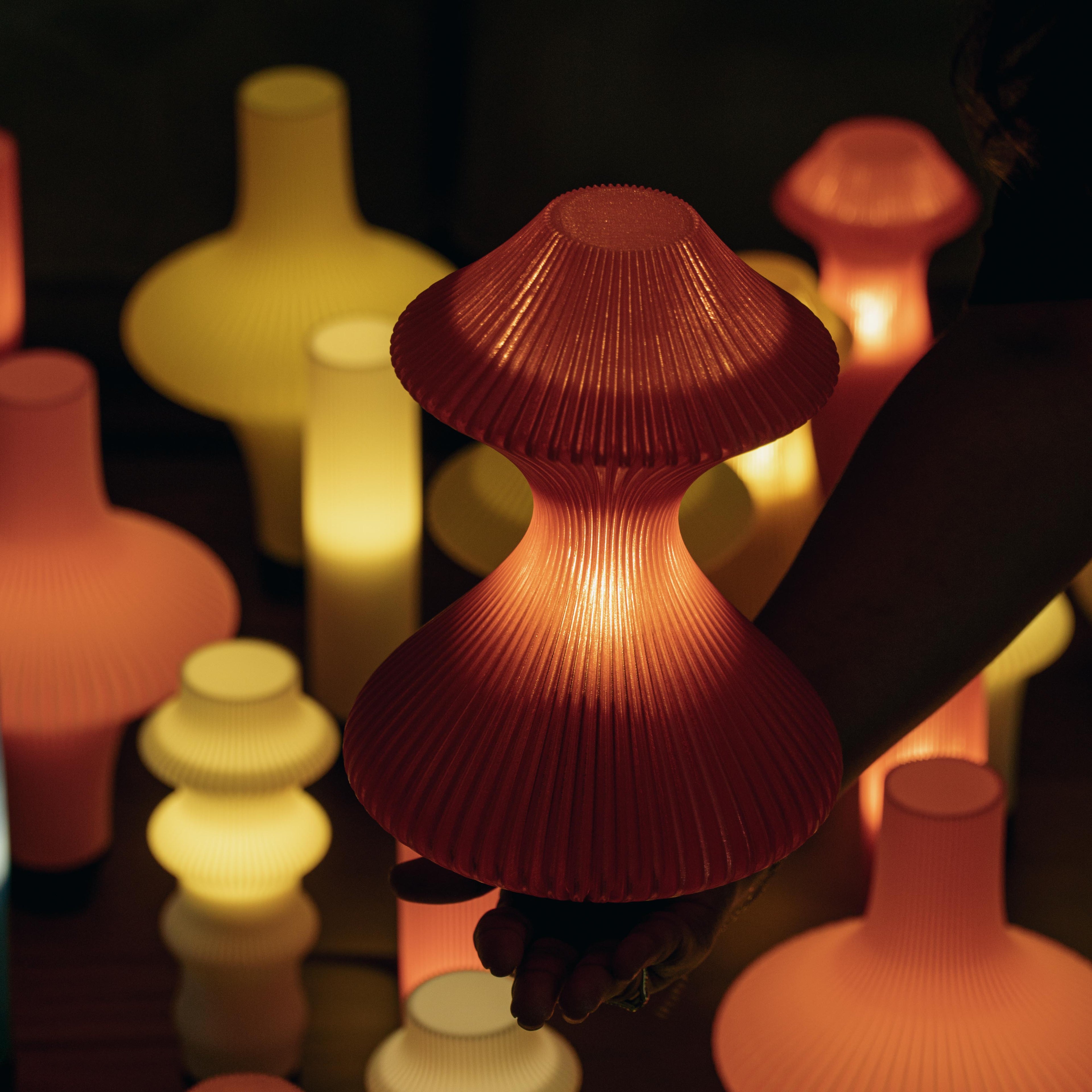 Volara Max - Portable Table Lamp