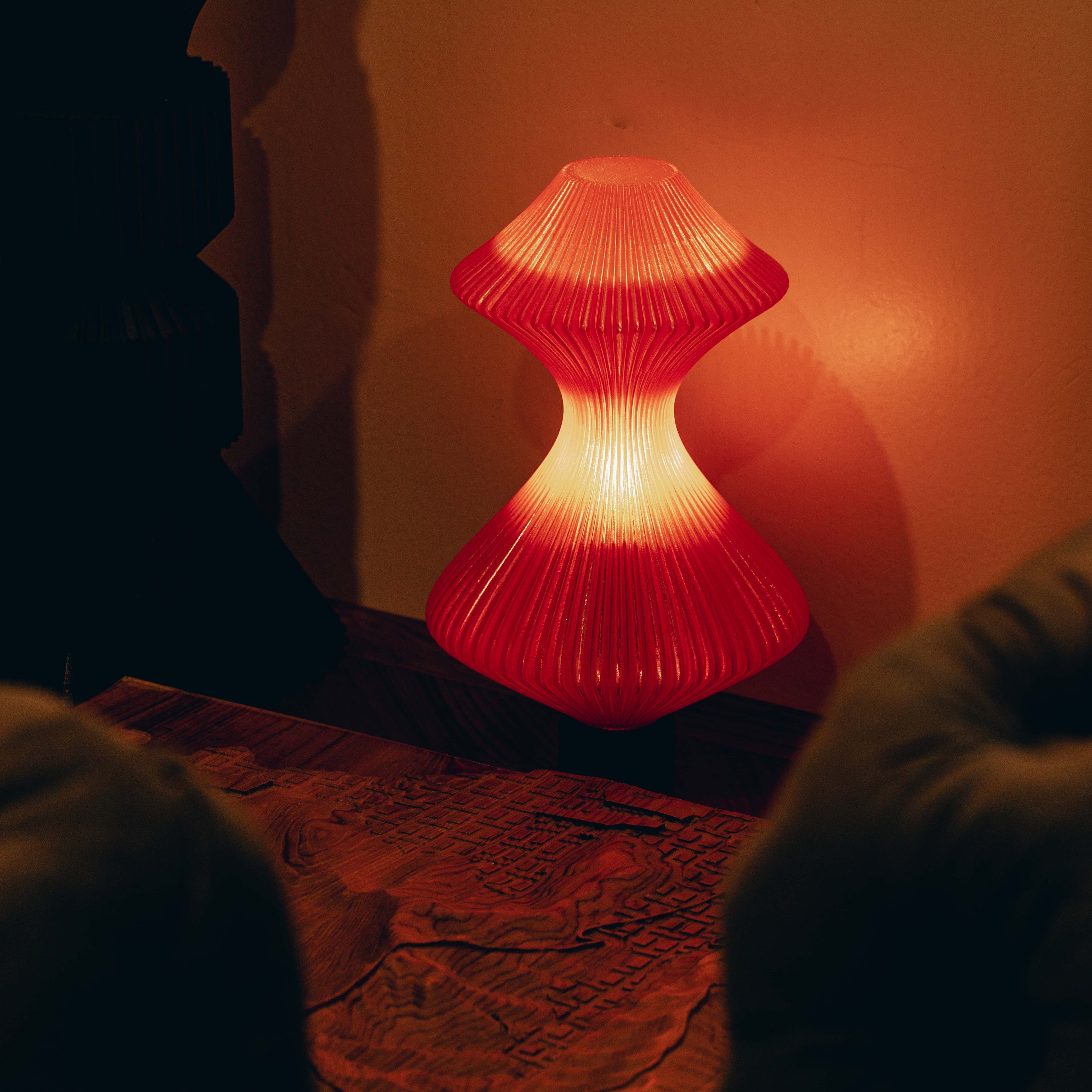 Volara Max - Portable Table Lamp