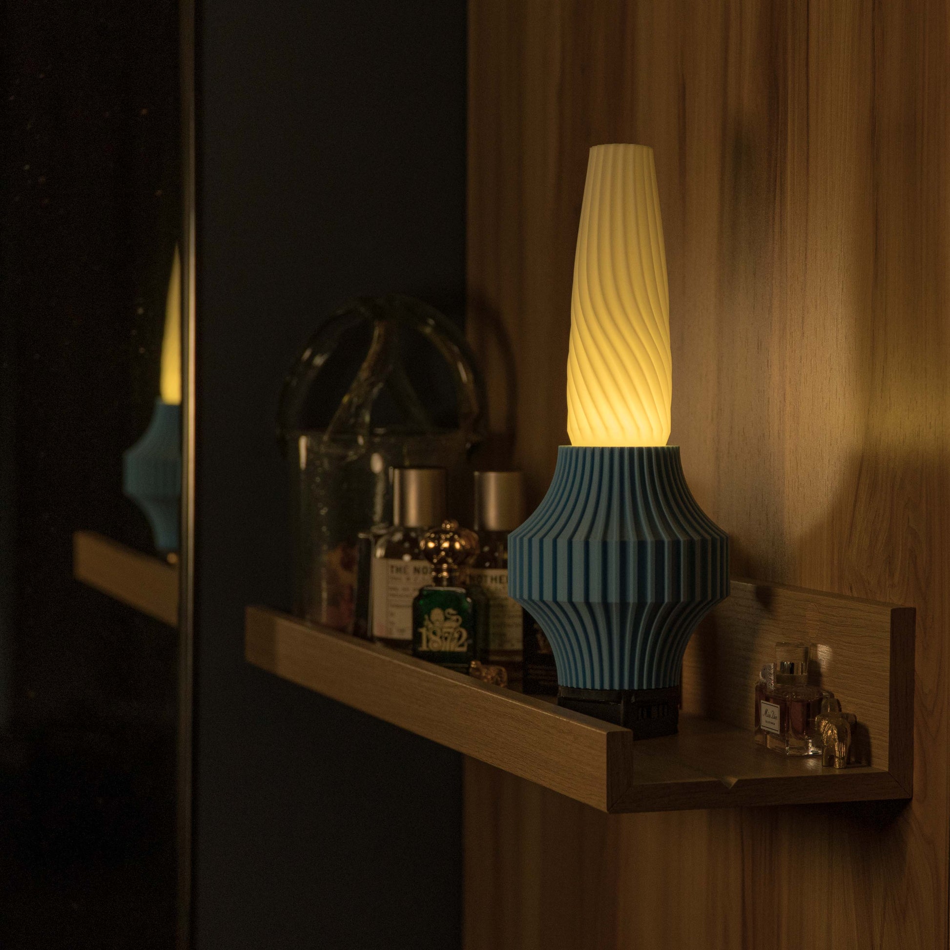Kinetic - Portable Light Lamp