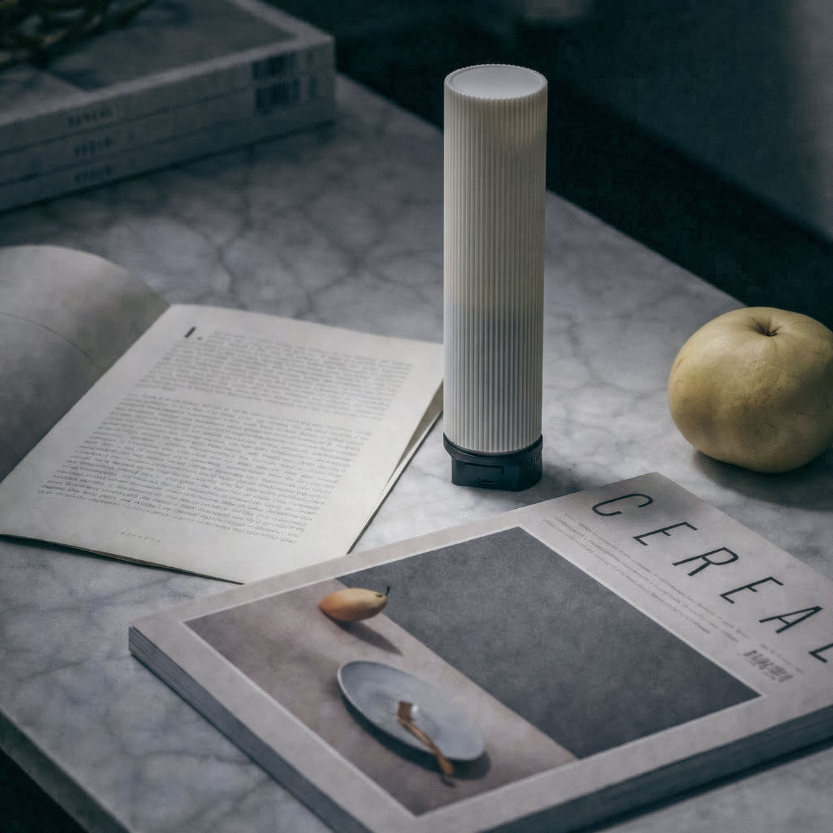 Tratto Vanilla Button Control | Rechargeable Table Lamp