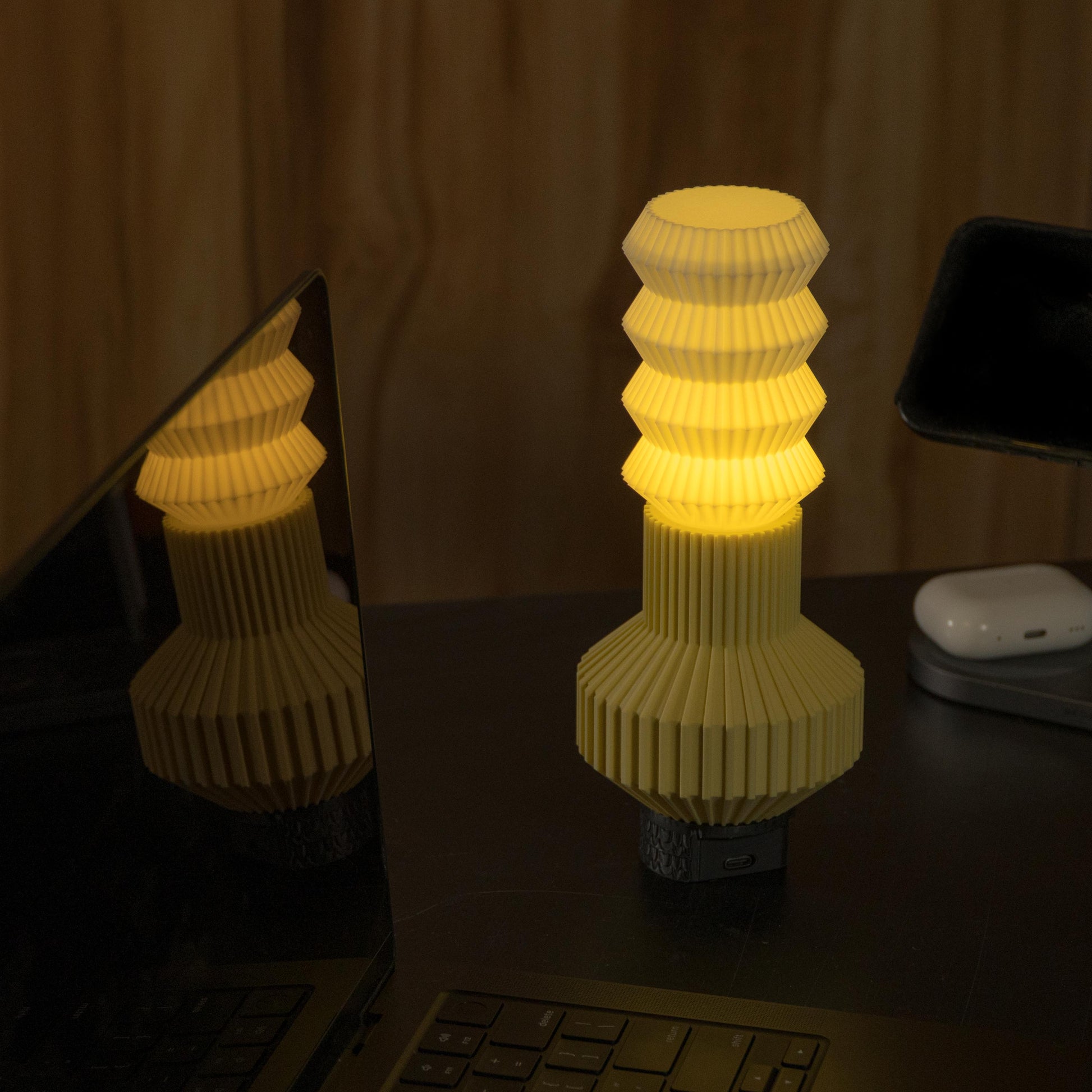 Momentum - Portable Light Lamp