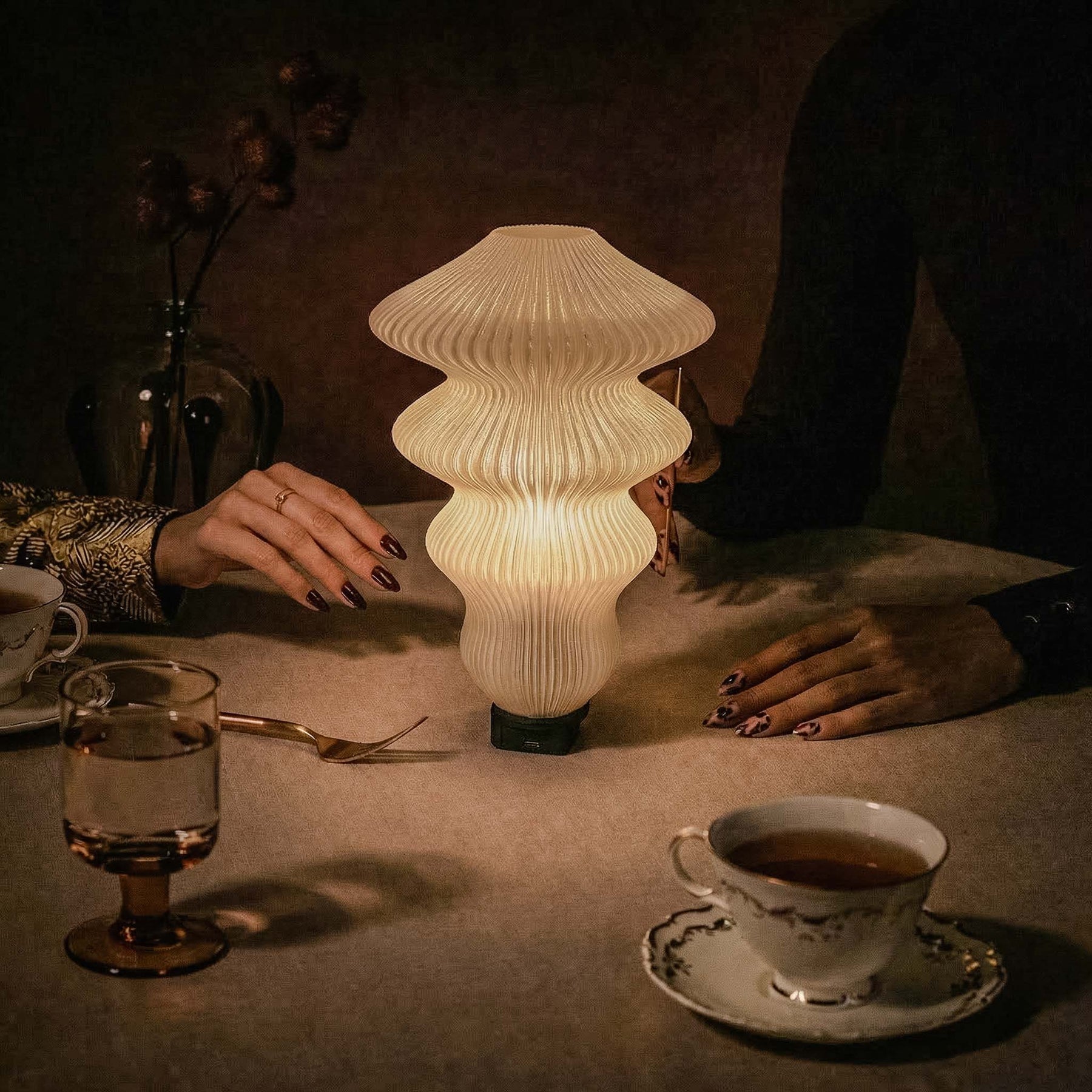 Ruvaa Max Glass White | Rechargeable Designer Table Lamp